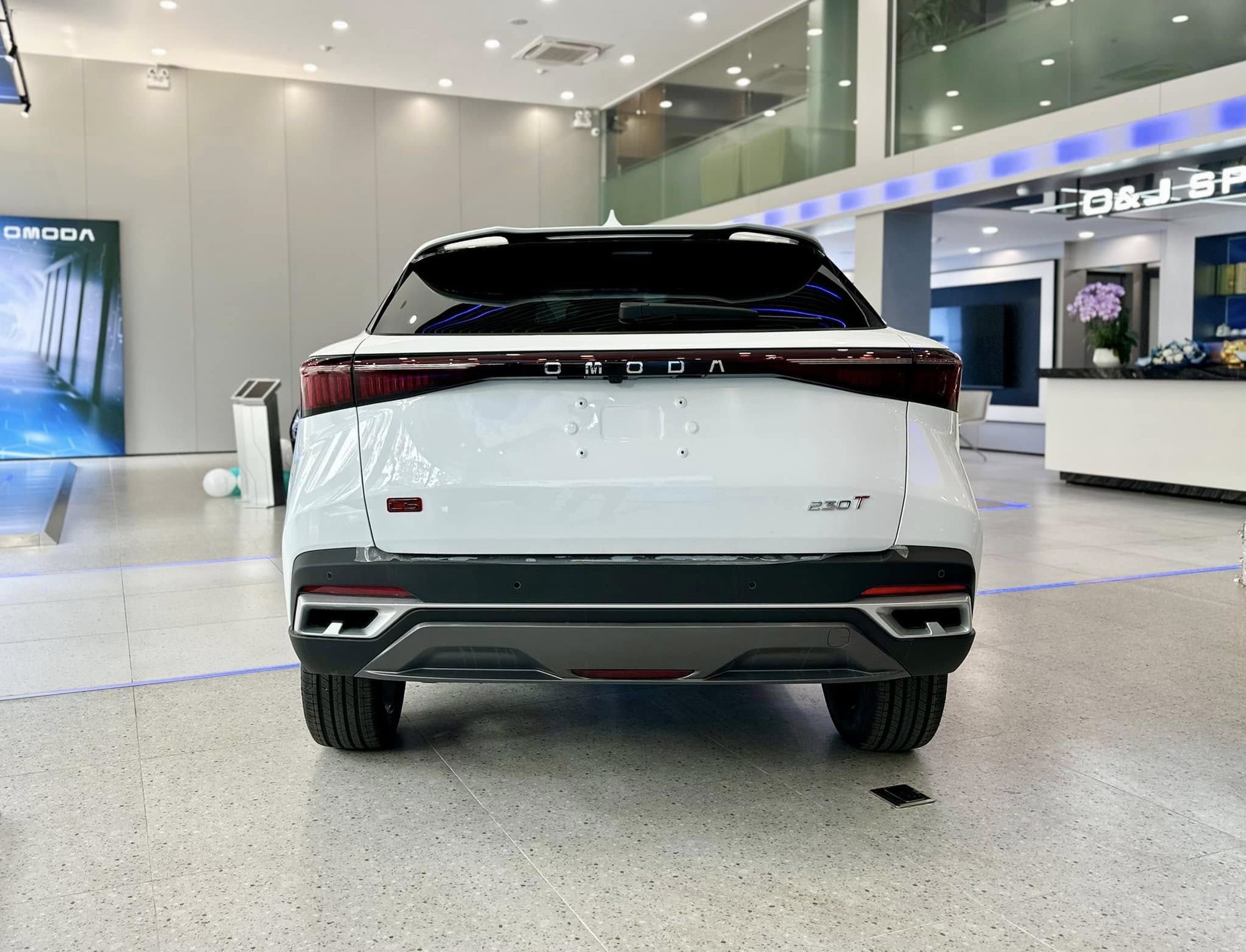 Omoda & Jaecoo nhập cuộc đua giảm giá: SUV ưu đãi tới 100% lệ phí trước bạ, đe dọa nhóm xe Hàn – Nhật - Ảnh 3