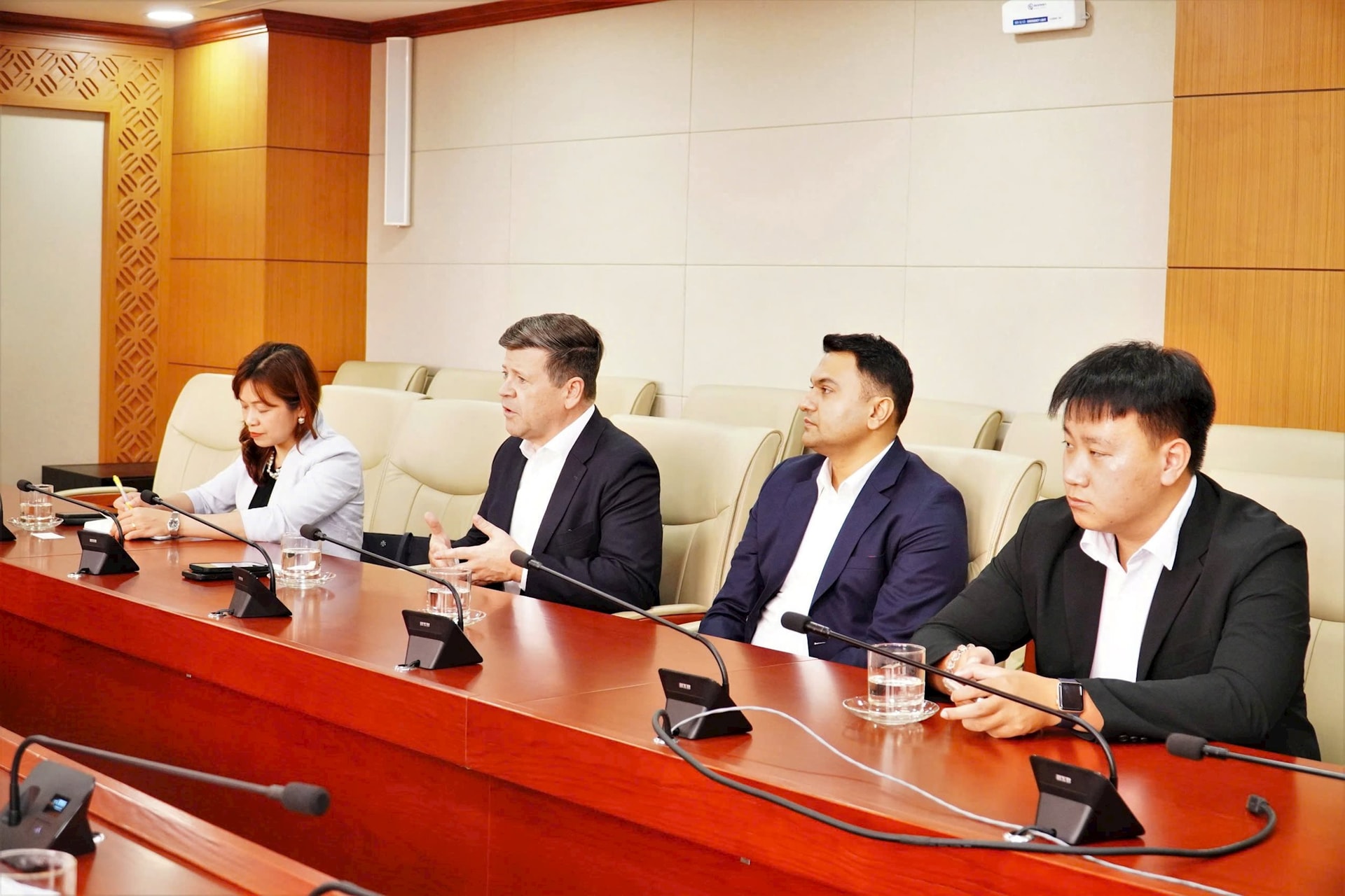 Nasdaq chúc mừng thị trường chứng khoán Việt Nam chính thức được nâng hạng theo công bố của FTSE Russell - Ảnh 2