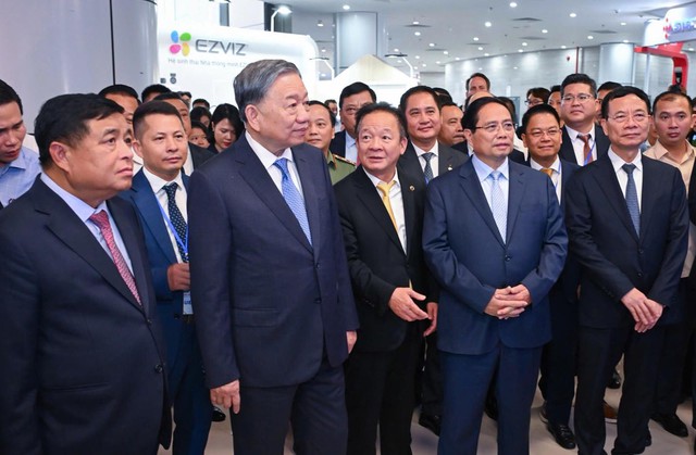 “Siêu cảng” Việt Nam SuperPort™ của T&T Group gây ấn tượng tại VIIE 2025 - Ảnh 1