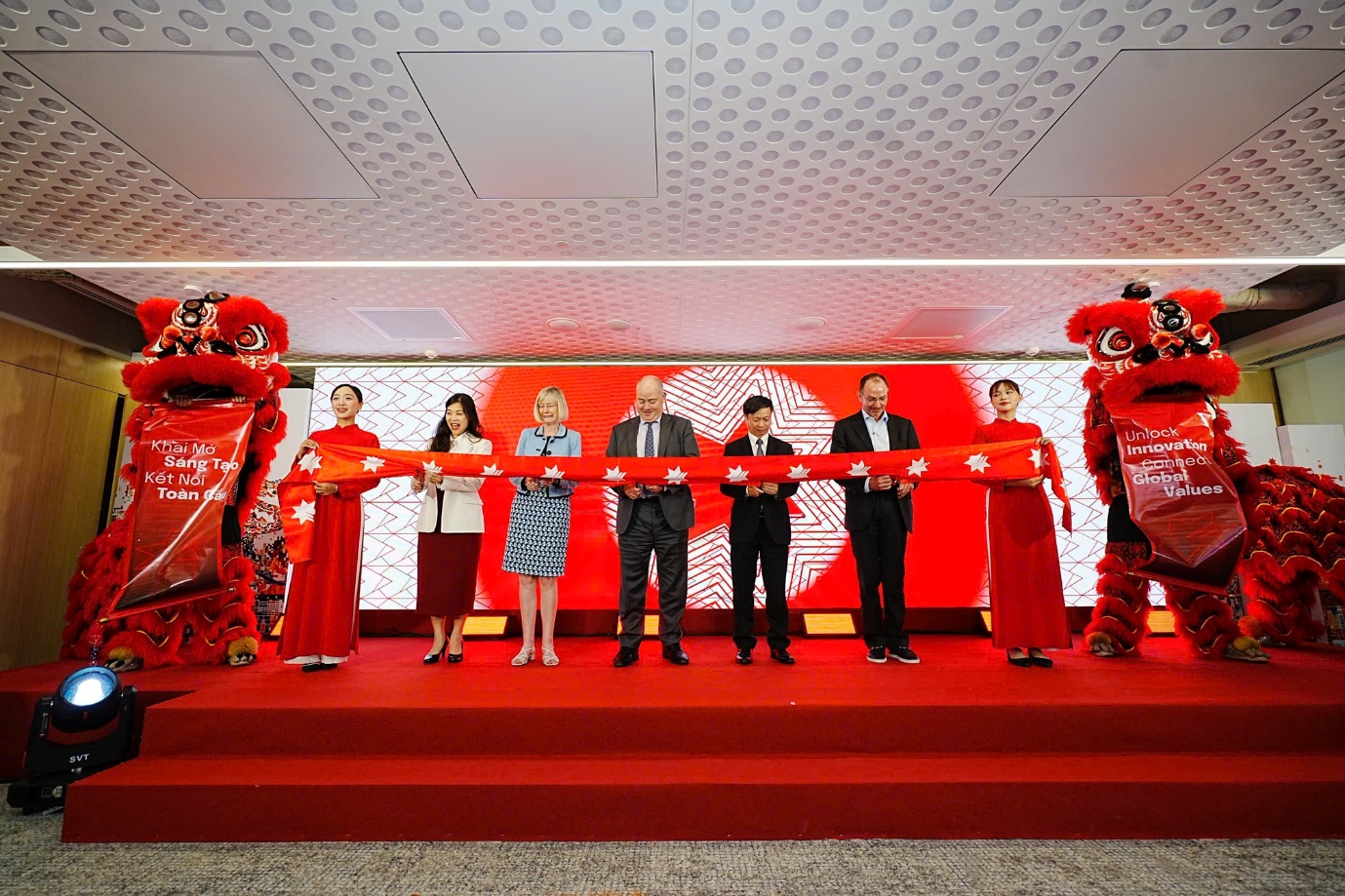 NAB Innovation Centre Vietnam xuất sắc giành giải thưởng công nghệ Châu Á - Ảnh 1