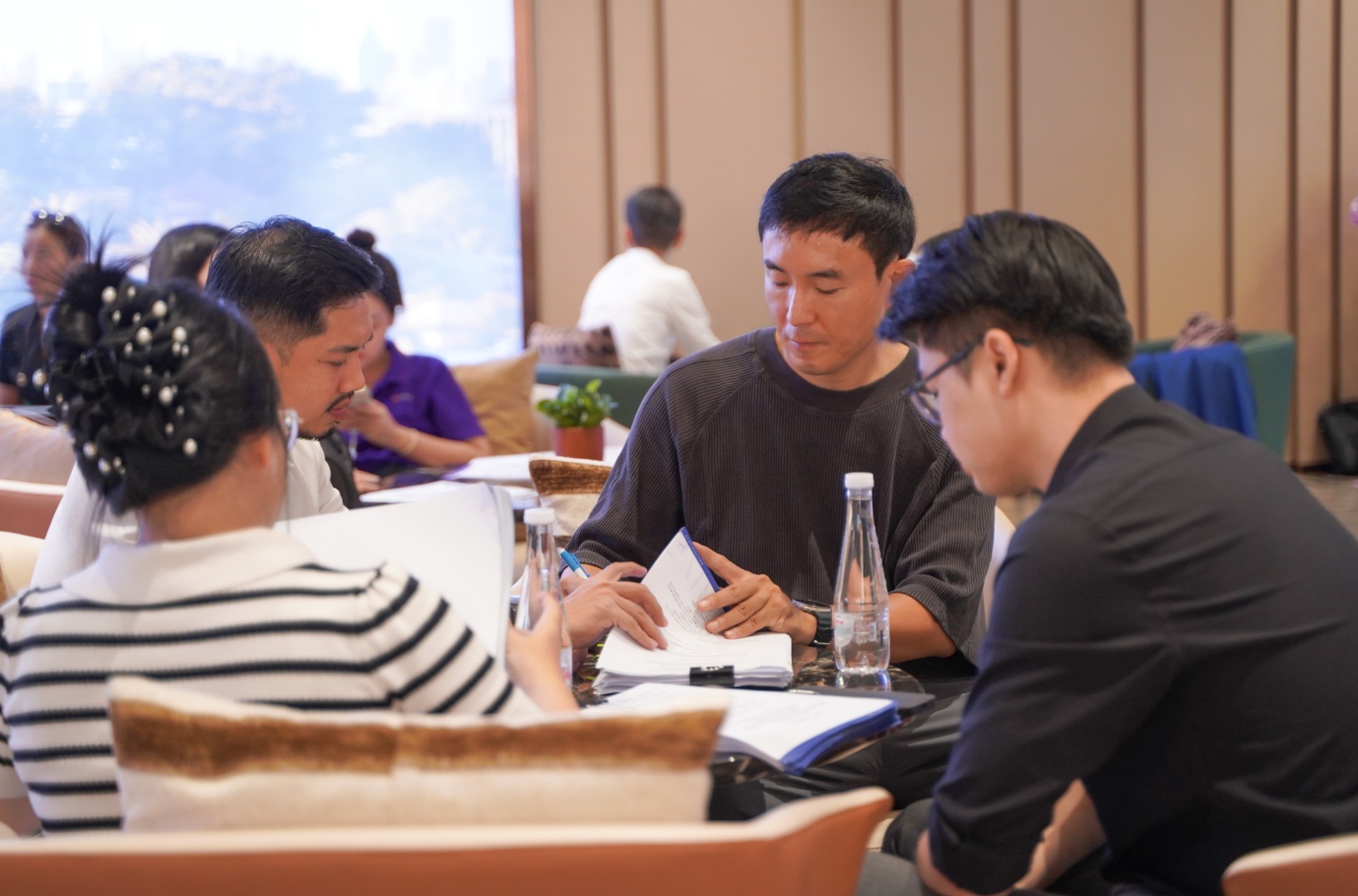 Khách hàng người nước ngoài quan tâm đặc biệt The Privé - Ảnh 1