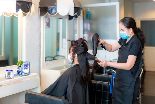 Ngân hàng đồng hành cùng hộ kinh doanh thực hiện Nghị định 70 - Ảnh 1