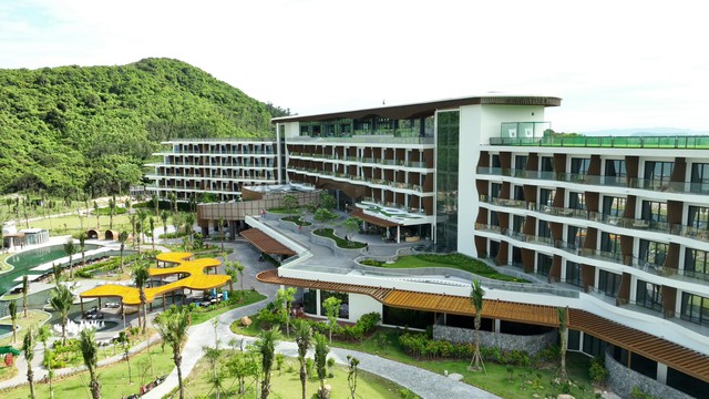 Lợi thế từ chuỗi giải pháp kính toàn diện - Ảnh 1