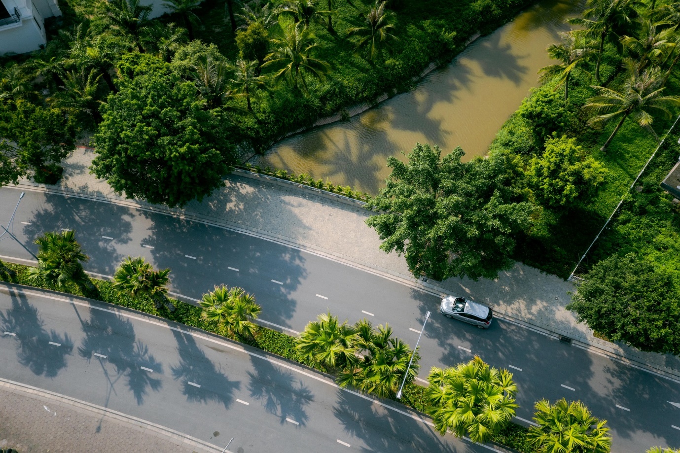 Sóng đầu tư đổ về đô thị khép kín: Bí mật đằng sau những phiên mở bán - Ảnh 1