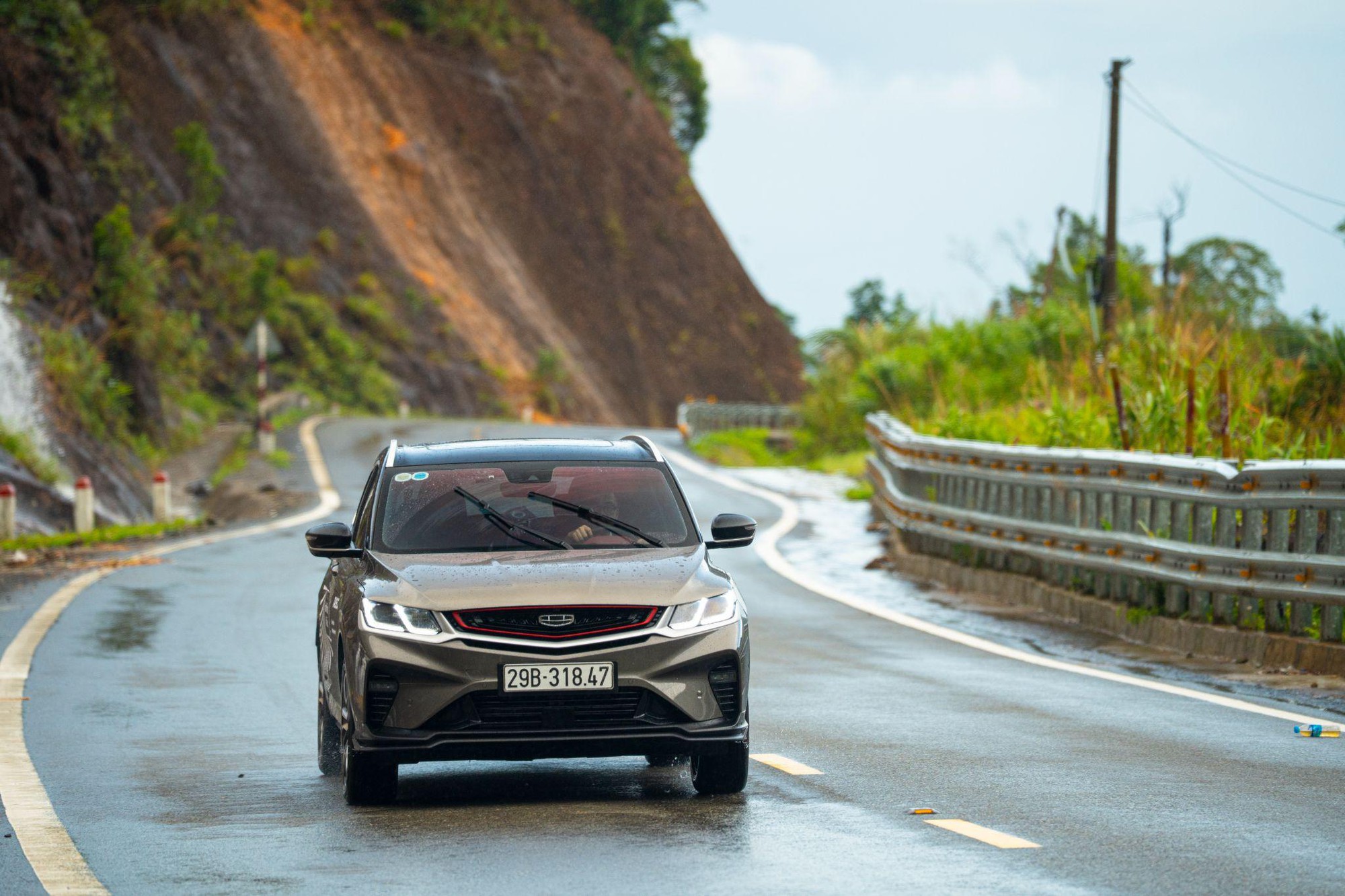 Sở hữu Geely Coolray chỉ từ 499 triệu đồng: Bộ 3 ưu đãi lớn nhất Quý 4 từ Geely Việt Nam - Ảnh 1