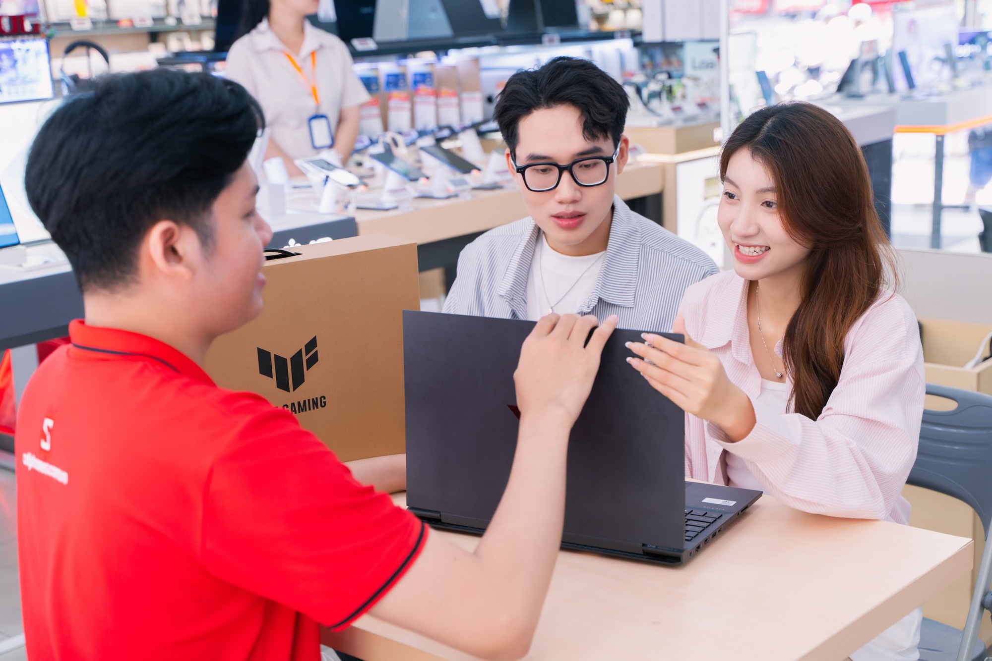 CellphoneS nâng cấp quyền lợi cho khách hàng doanh nghiệp, hạng thành viên S-Business - Ảnh 1