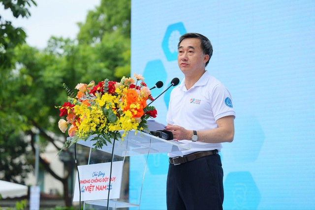 Long Châu tham gia hợp tác chiến lược quốc gia về phòng và quản lý đột quỵ - Ảnh 1