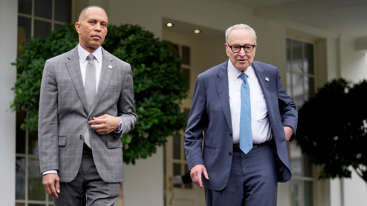 Nguy cơ mất việc hàng loạt nếu chính phủ Mỹ đóng cửa - Ảnh 1