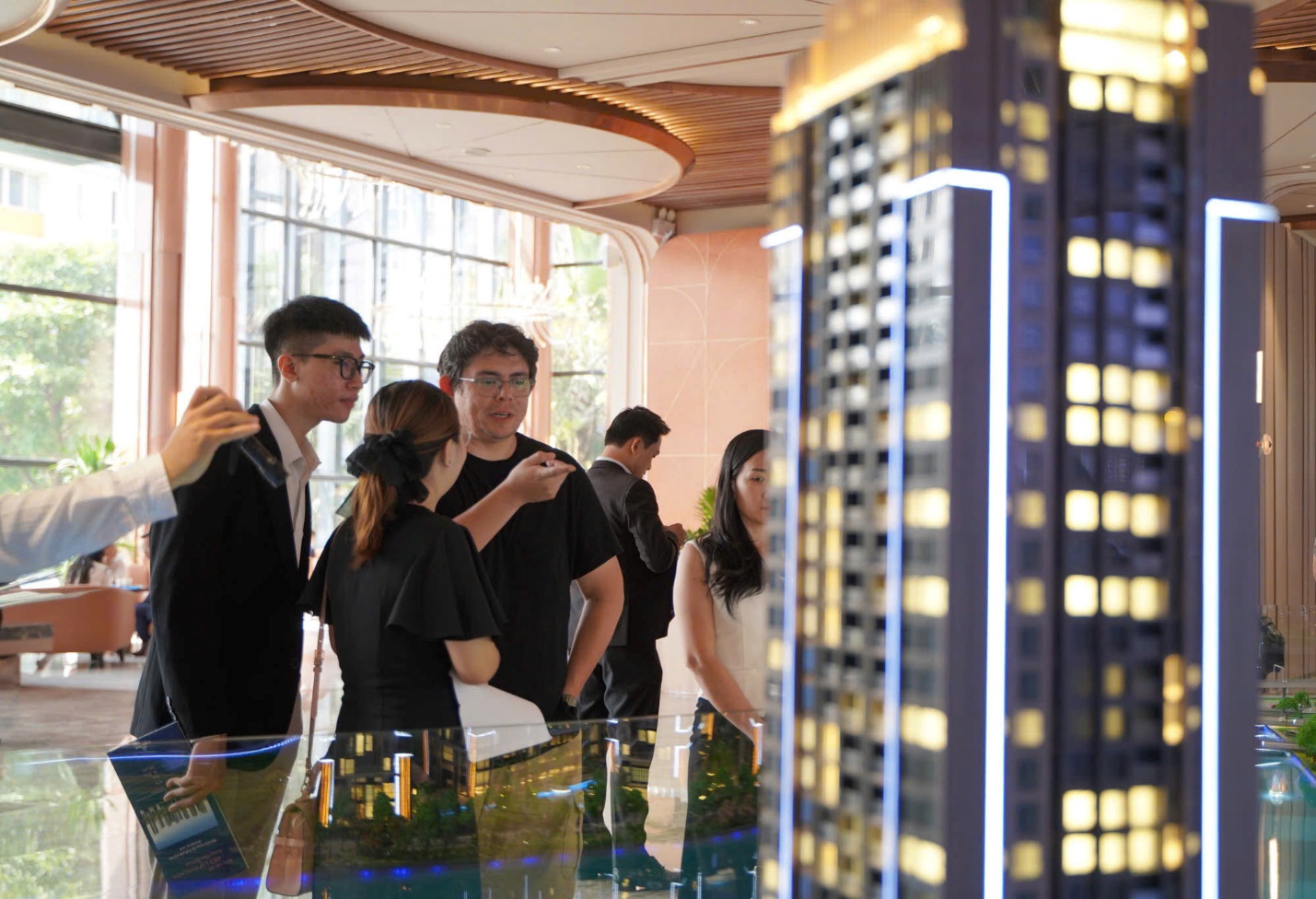 Khách hàng người nước ngoài quan tâm đặc biệt The Privé - Ảnh 2