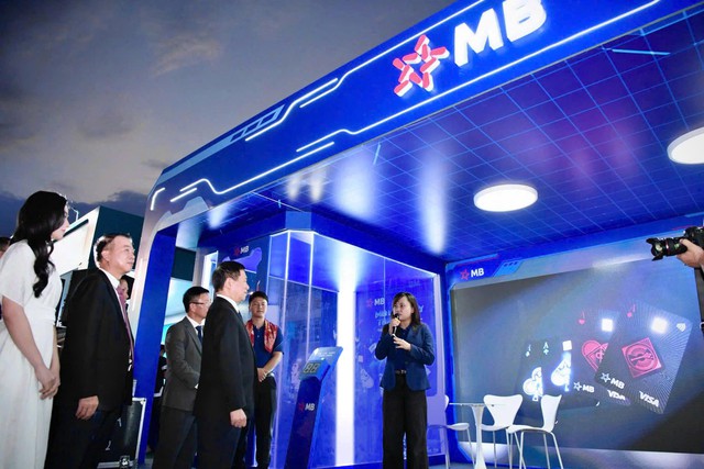 Mãn nhãn với công nghệ thanh toán thời thượng của MB tại Ngày Thẻ Việt Nam - Ảnh 2