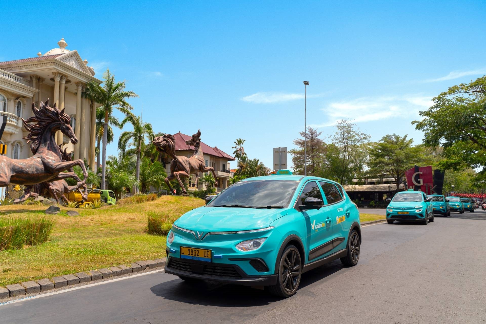 Tỷ phú Phạm Nhật Vượng mở rộng "Xanh SM" phiên bản Indonesia - Ảnh 1