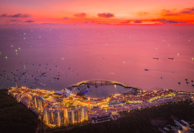 Phú Quốc bùng nổ khách quốc tế cuối năm tạo đột phá cho thị trường nghỉ dưỡng - Ảnh 3