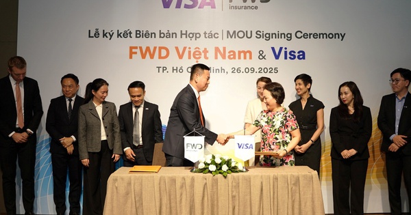 Trả góp phí bảo hiểm an toàn và thông minh nhờ sự kết hợp giữa FWD Việt Nam và Visa