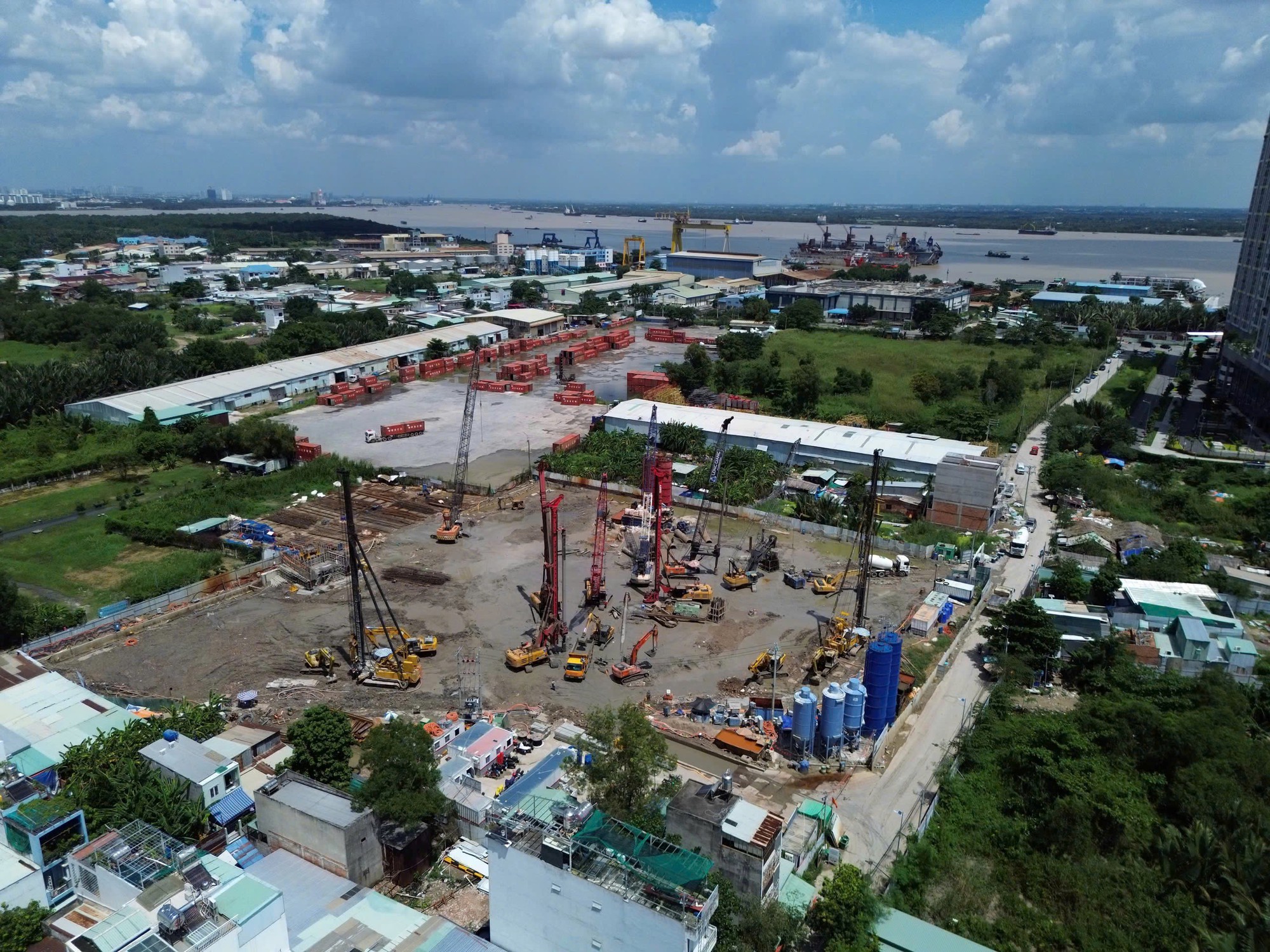 Văn Phú hoàn thành hơn 75% kế hoạch lợi nhuận năm 2025, đặt mục tiêu tổng tấn công thị trường phía Nam - Ảnh 2