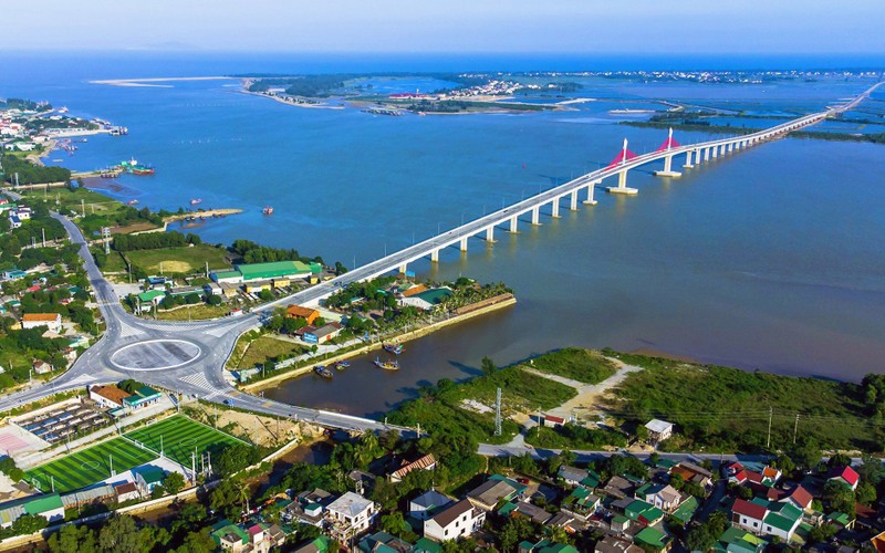 Tập đoàn Trung Quốc hơn 360.000 nhân viên, đã nghiên cứu thị trường Việt Nam gần một thập kỷ muốn góp phần đưa một tỉnh miền Trung phát triển - Ảnh 2