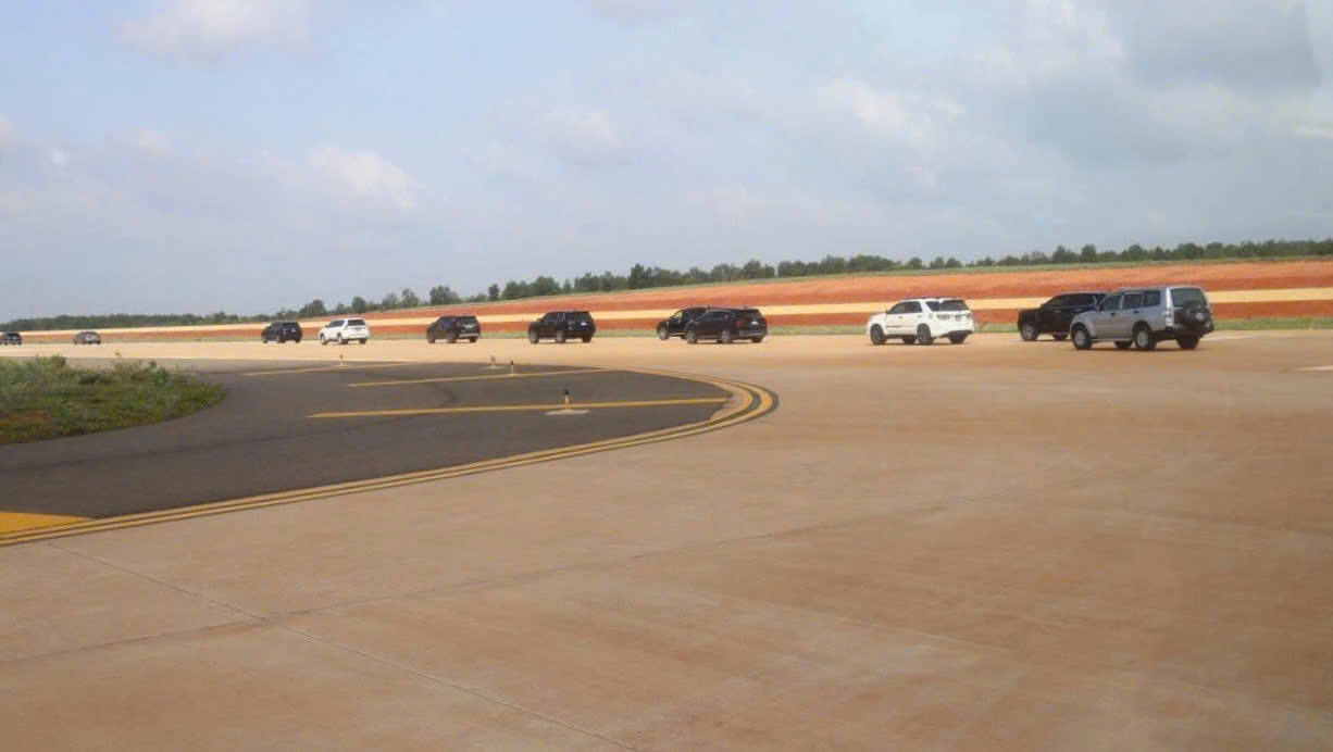 Lâm Đồng dừng chủ trương đầu tư hạng mục BOT sân bay Phan Thiết - Ảnh 2