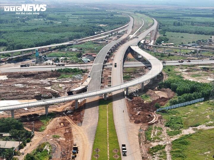 TP.HCM nêu phương án làm đường sắt nối Long Thành - Tân Sơn Nhất nhanh nhất - Ảnh 2