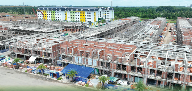 Ít ai ngờ, "bà trùm" bất động sản đặt mục tiêu xây 40.000 căn nhà ở xã hội từng là người bán quán nước ven đường tại Bình Dương - Ảnh 2