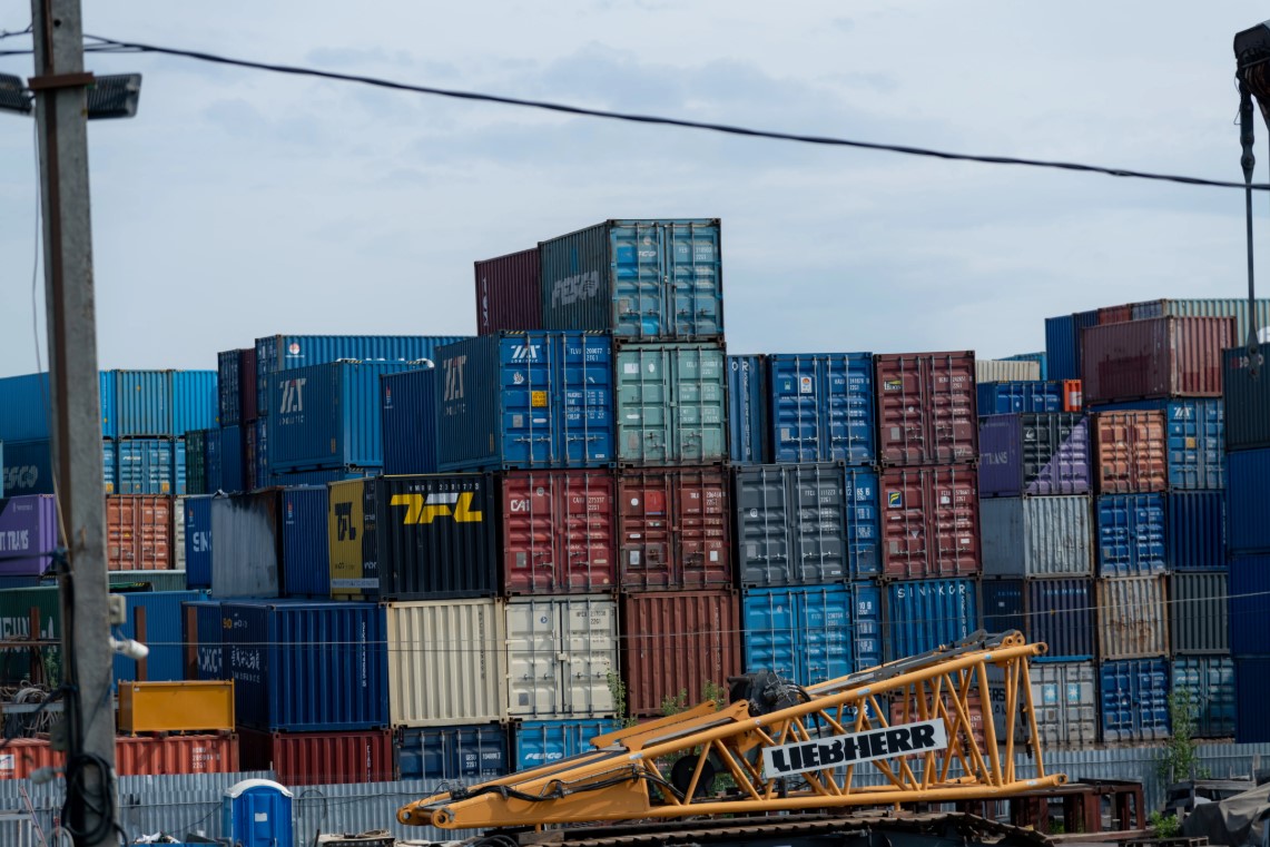 Trung Quốc 'siết' xuất khẩu, công ty Nga thiếu máy móc quan trọng: Công nghiệp quốc phòng Moscow lao đao? - Ảnh 2