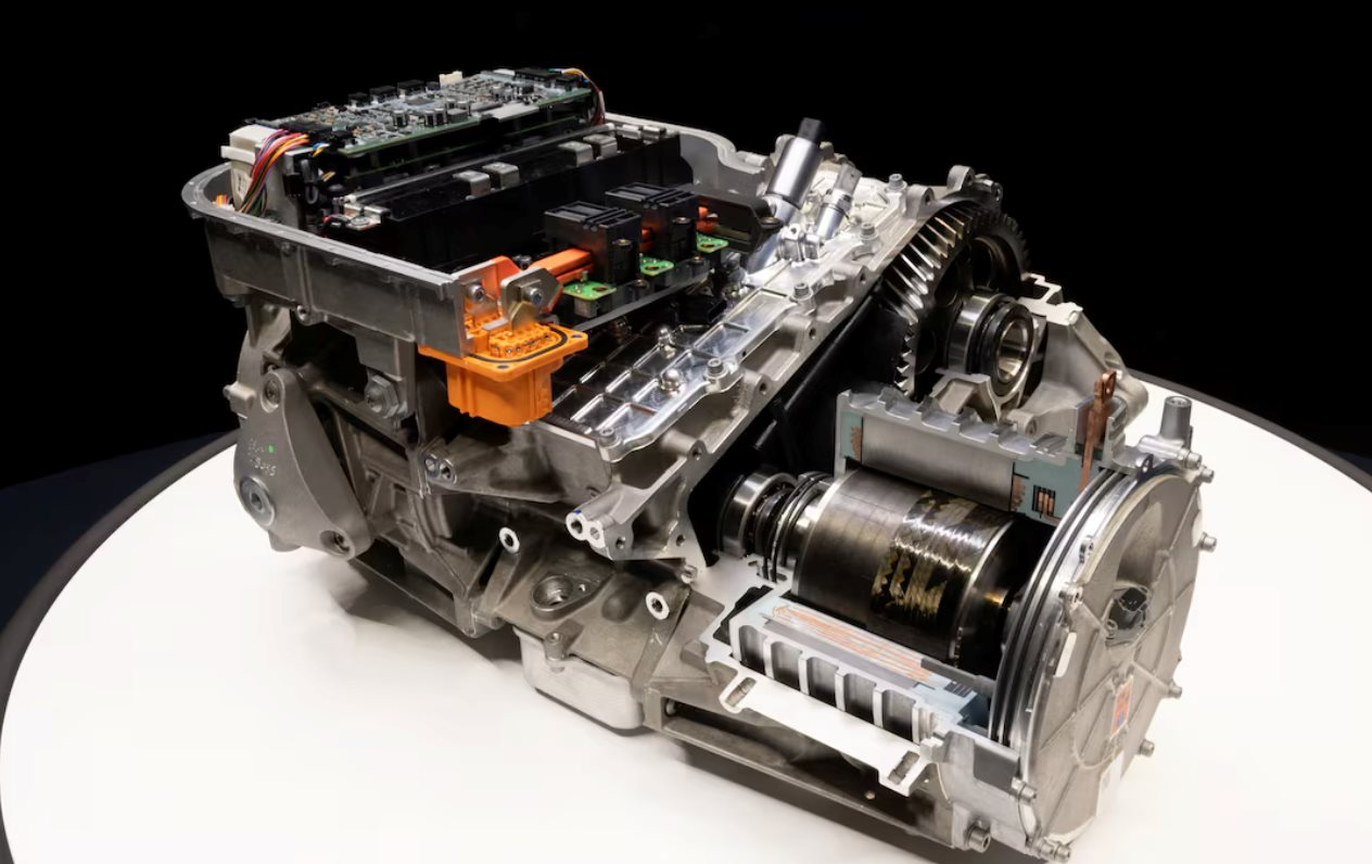 Ferrari sắp ra mắt siêu xe điện lần đầu tiên sau 77 năm: Tăng tốc chỉ sau 2,5 giây, chạy được 600 km/sạc - Ảnh 1