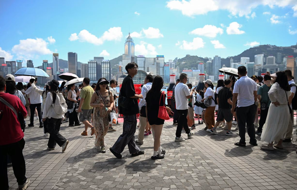 Liên tục ăn miếng trả miếng nhưng Mỹ đang giúp một ngành của Trung Quốc 'bỏ túi' hàng chục tỷ USD, các doanh nghiệp hàng đầu Mỹ thậm chí không từ chối làm việc này: Chuỵện gì đang xảy ra? - Ảnh 1