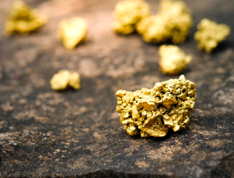 Khoan gần 2.000 lỗ với độ sâu hơn 500.000 mét, phát hiện 196 tấn vàng, thêm 100 tấn 'ẩn' trong bãi quặng thải - Ảnh 1