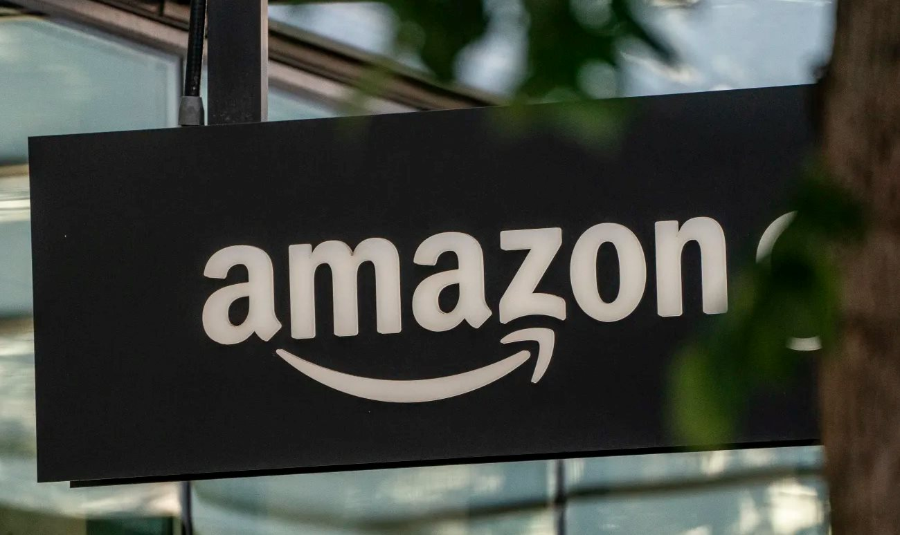 Amazon sắp cắt giảm kỷ lục 30.000 nhân sự - Ảnh 1