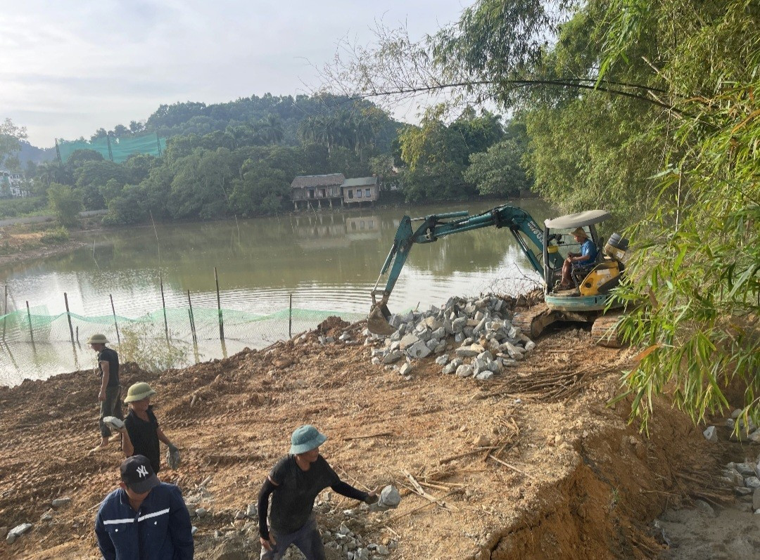 Hà Nội: Ao, hồ liên tục bị san lấp trái phép, chính quyền 'mũ ni che tai'? - Ảnh 7