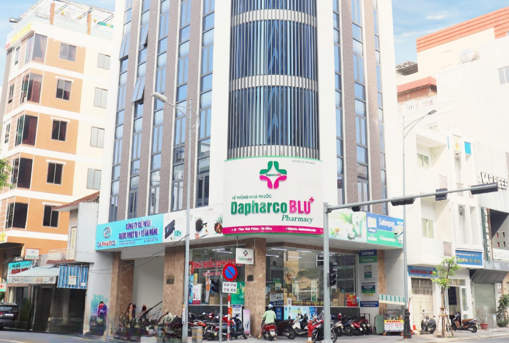 Một công ty dược ở Đà Nẵng bị truy thu và xử phạt gần 1 tỉ đồng tiền thuế - Ảnh 1