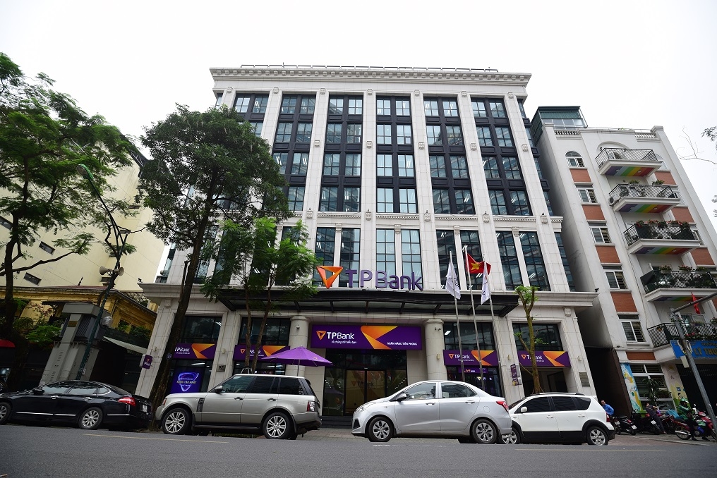 Hai phường của Hà Nội diện tích chưa đến 2 km2 nhưng là nơi đặt "đại bản doanh" hàng chục ngân hàng BIDV, Vietcombank, VietinBank, Techcombank,... - Ảnh 5