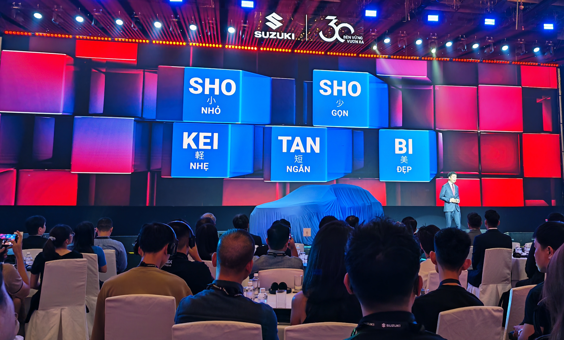 Suzuki ra mắt tại Việt Nam SUV đô thị Fronx giá từ 520 triệu - Ảnh 1