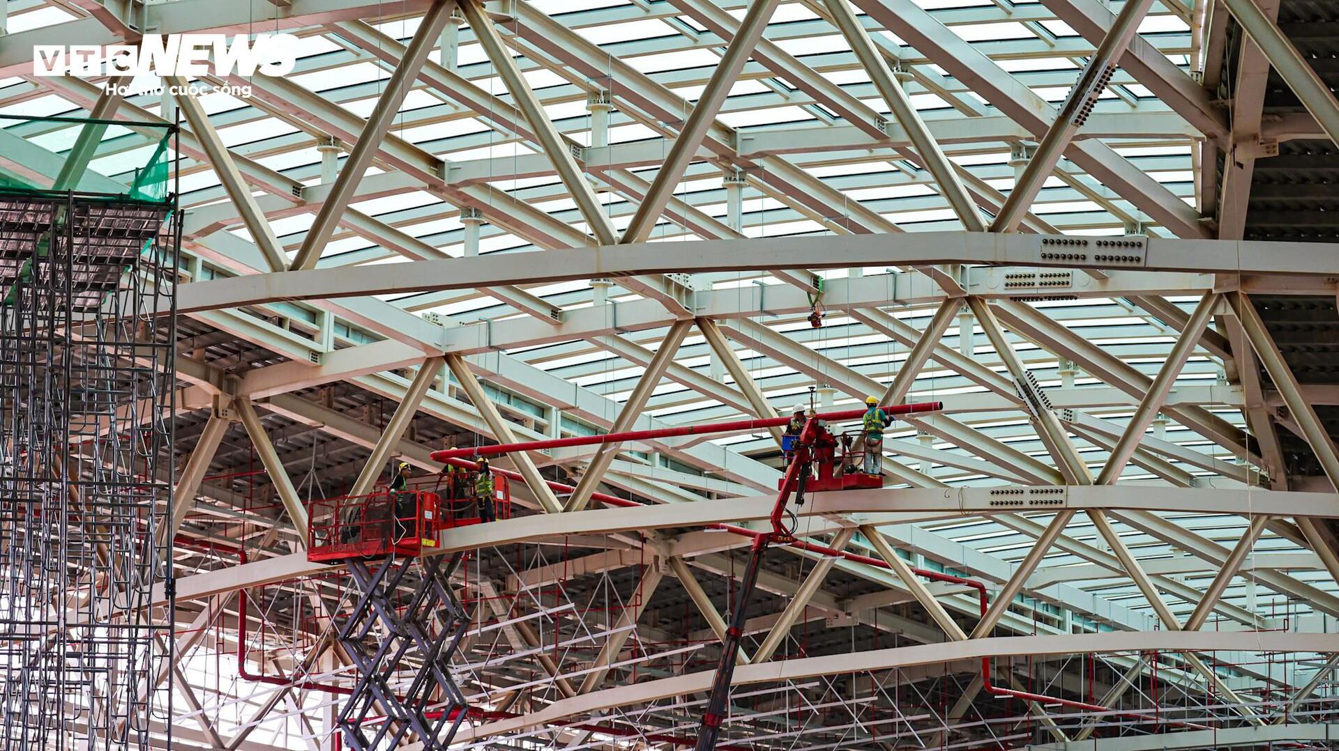 Công nhân thi công ngày đêm, nhiều hạng mục sân bay Long Thành vượt tiến độ - Ảnh 11