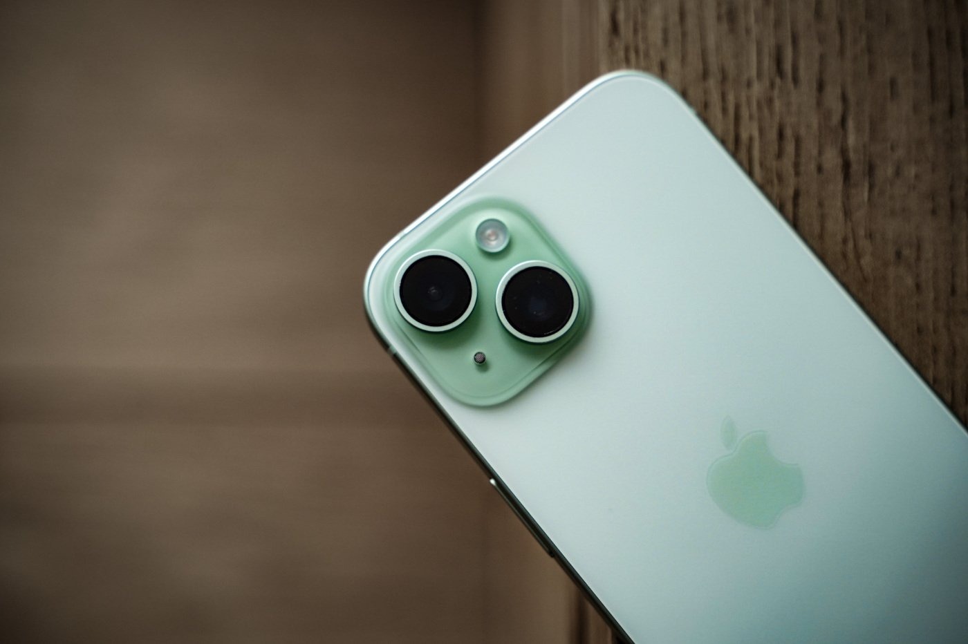 iPhone 15 lại tăng giá - Ảnh 1