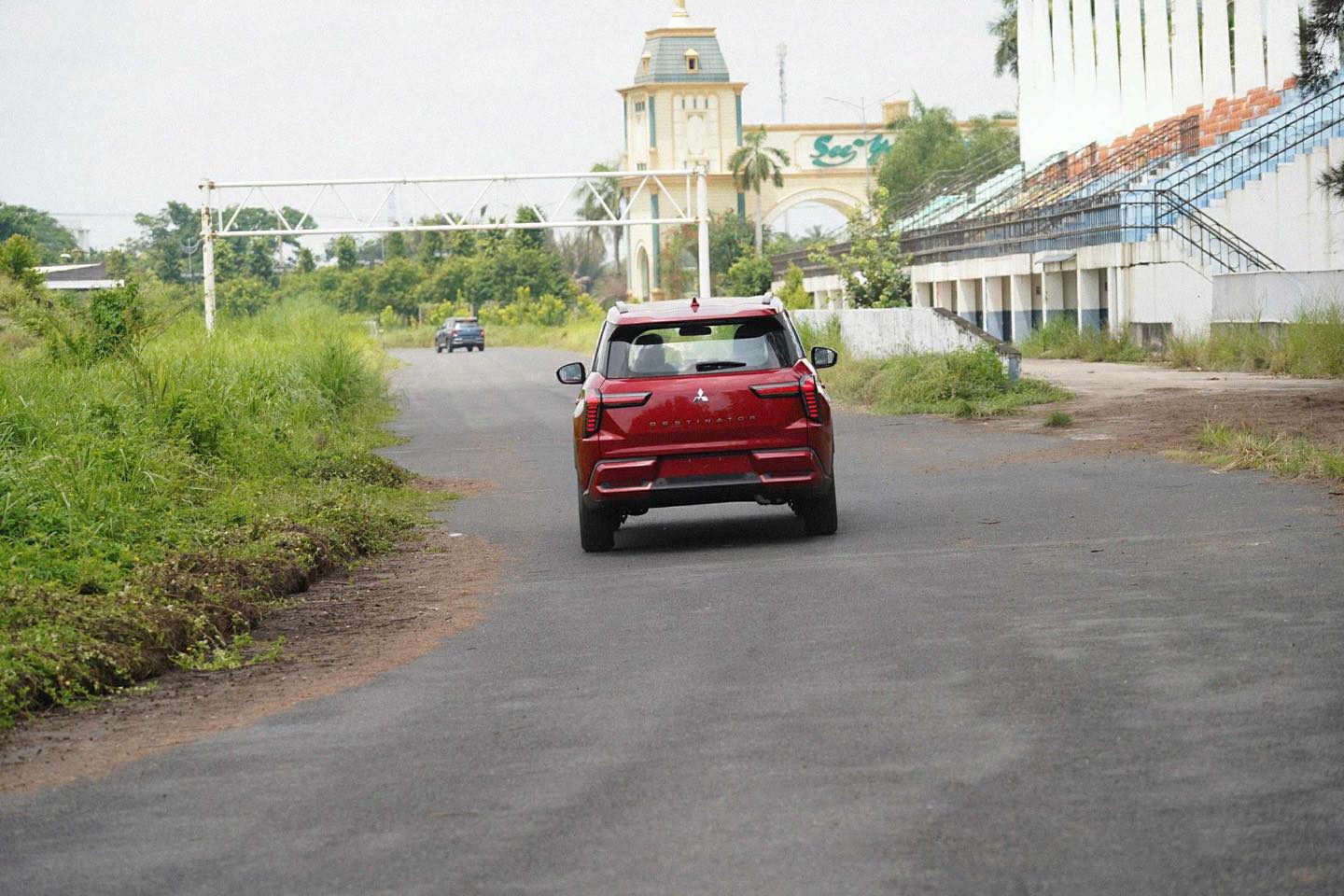 Mitsubishi Destinator chốt ra mắt Việt Nam cuối năm kèm thông tin ‘hot’: Khuyến mãi hàng chục triệu đồng, máy turbo, có chế độ lái đặc biệt - Ảnh 9