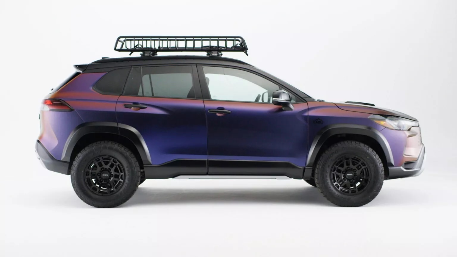 Toyota Corolla Cross bất ngờ thêm bản offroad: Gầm cao, lốp khủng, cốp thiết kế cực lạ, nhưng có chi tiết làm cho đẹp chứ không mấy tác dụng - Ảnh 6