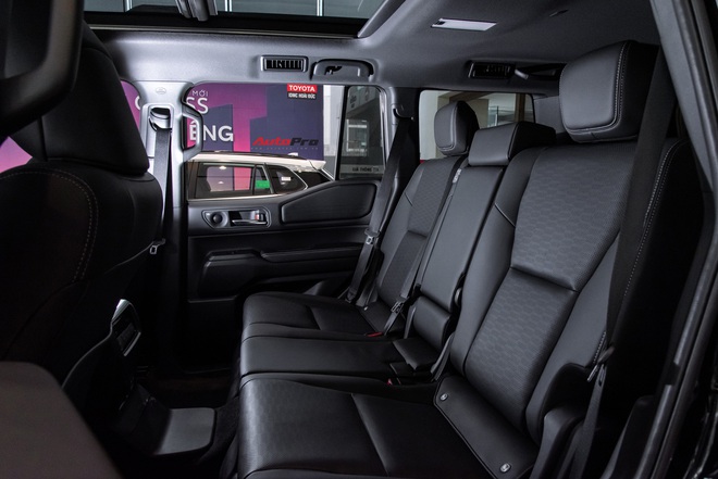 Qua thời ‘kèm lạc’ tới nửa tỷ, Toyota Prado nay giảm giá tại đại lý: Thực tế còn 3,43 tỷ đồng, lý do đến từ một điều dễ hiểu - Ảnh 21