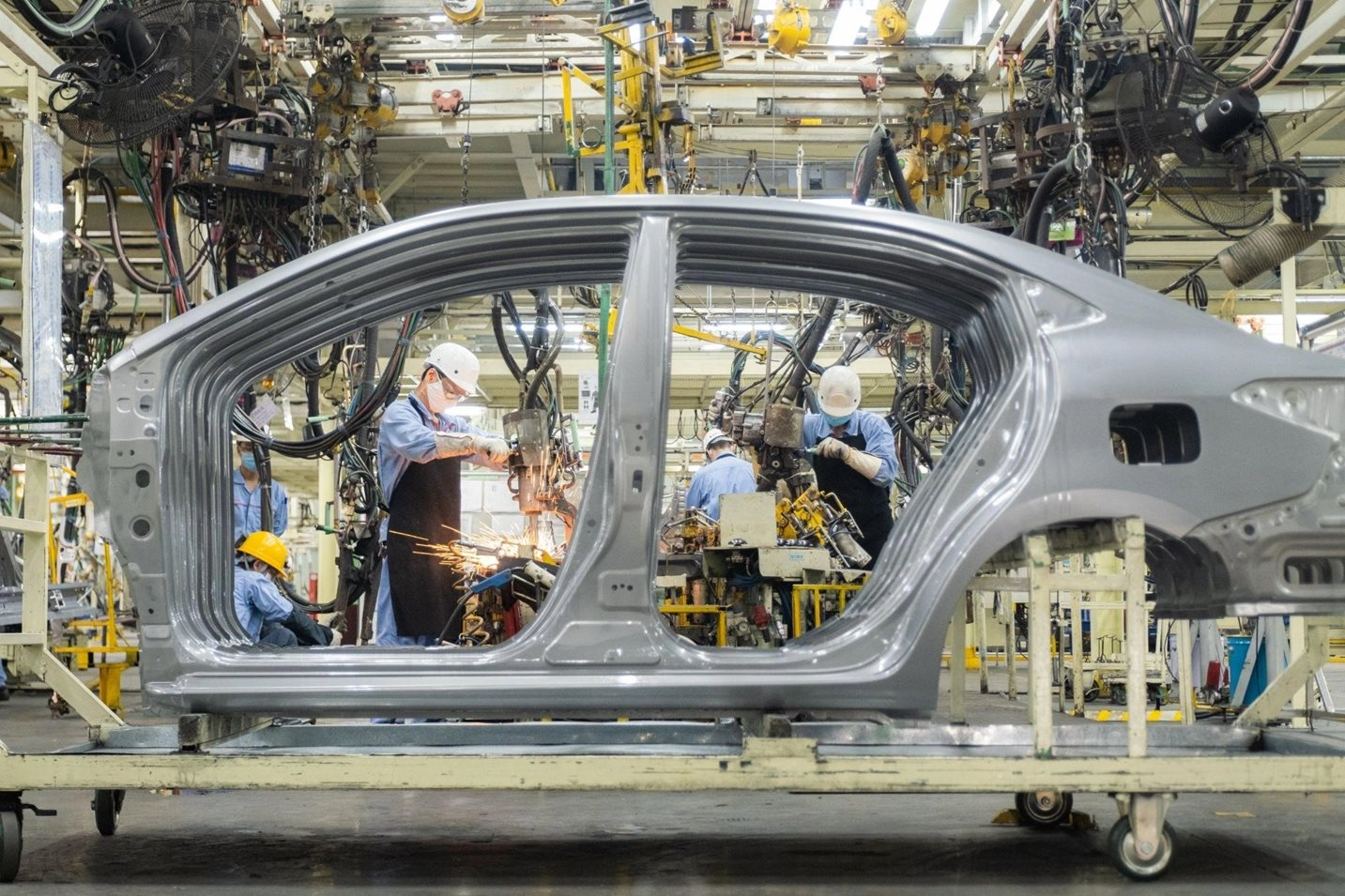 Việt Nam làm được gì cho một chiếc ô tô? Bu lông, ốc vít chỉ là "muỗi" với thứ mới nhất này - Ảnh 5