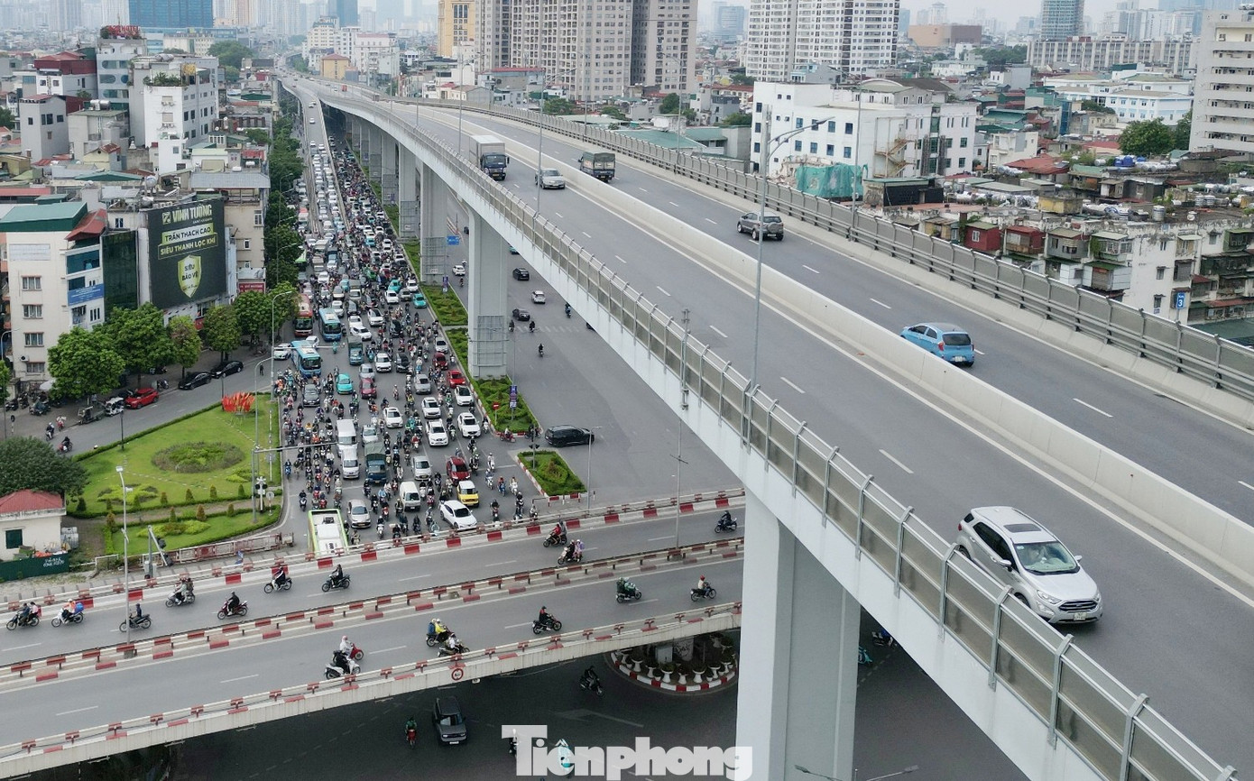 Vành đai 2 đổi biển quảng cáo, 'bộ mặt' tuyến đường 10.000 tỷ sẽ ra sao? - Ảnh 1