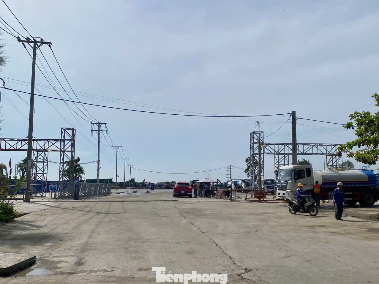 Khu đô thị lấn biển lớn nhất TPHCM đang được thi công thế nào? - Ảnh 3