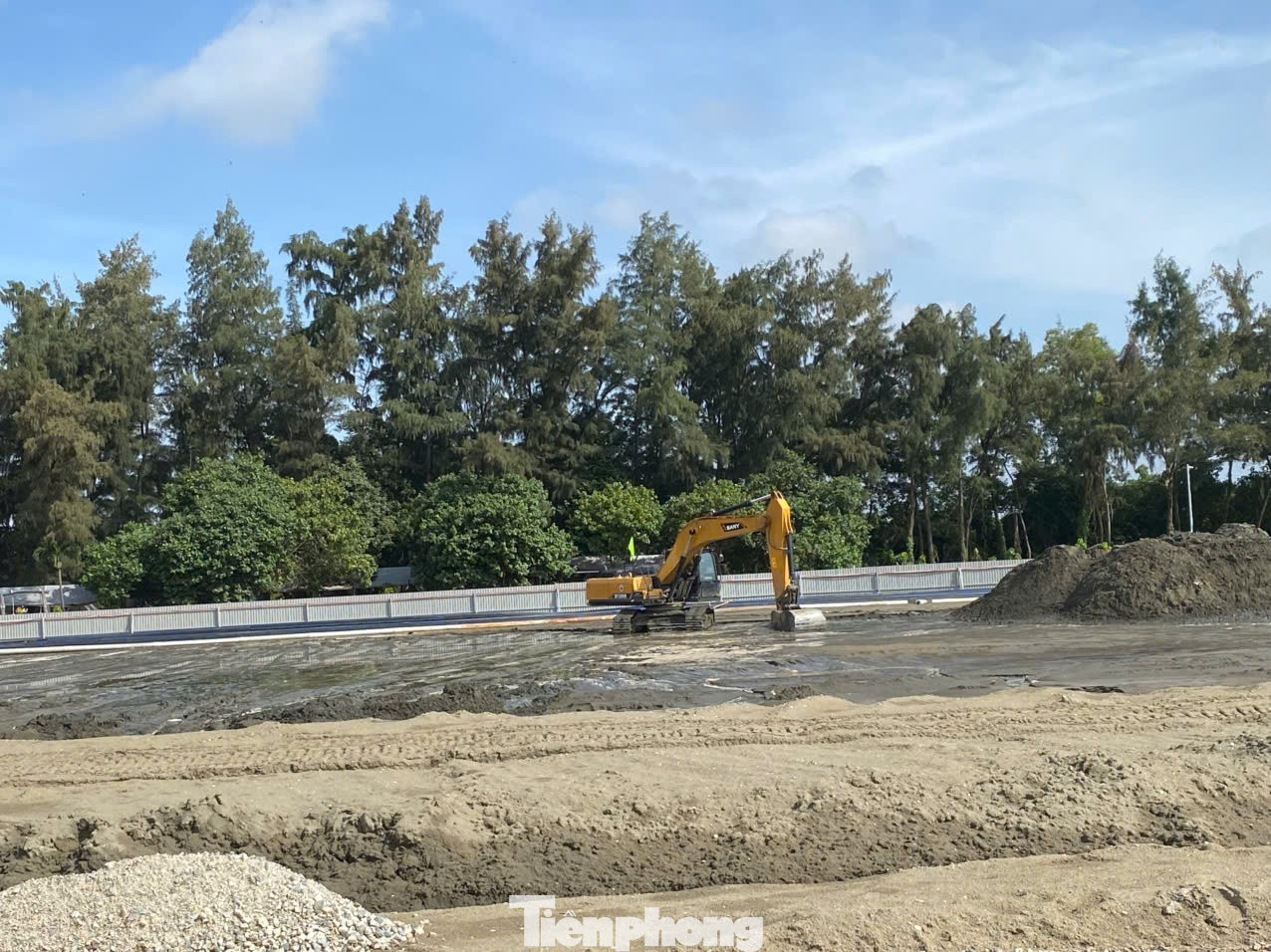 Khu đô thị lấn biển lớn nhất TPHCM đang được thi công thế nào? - Ảnh 11