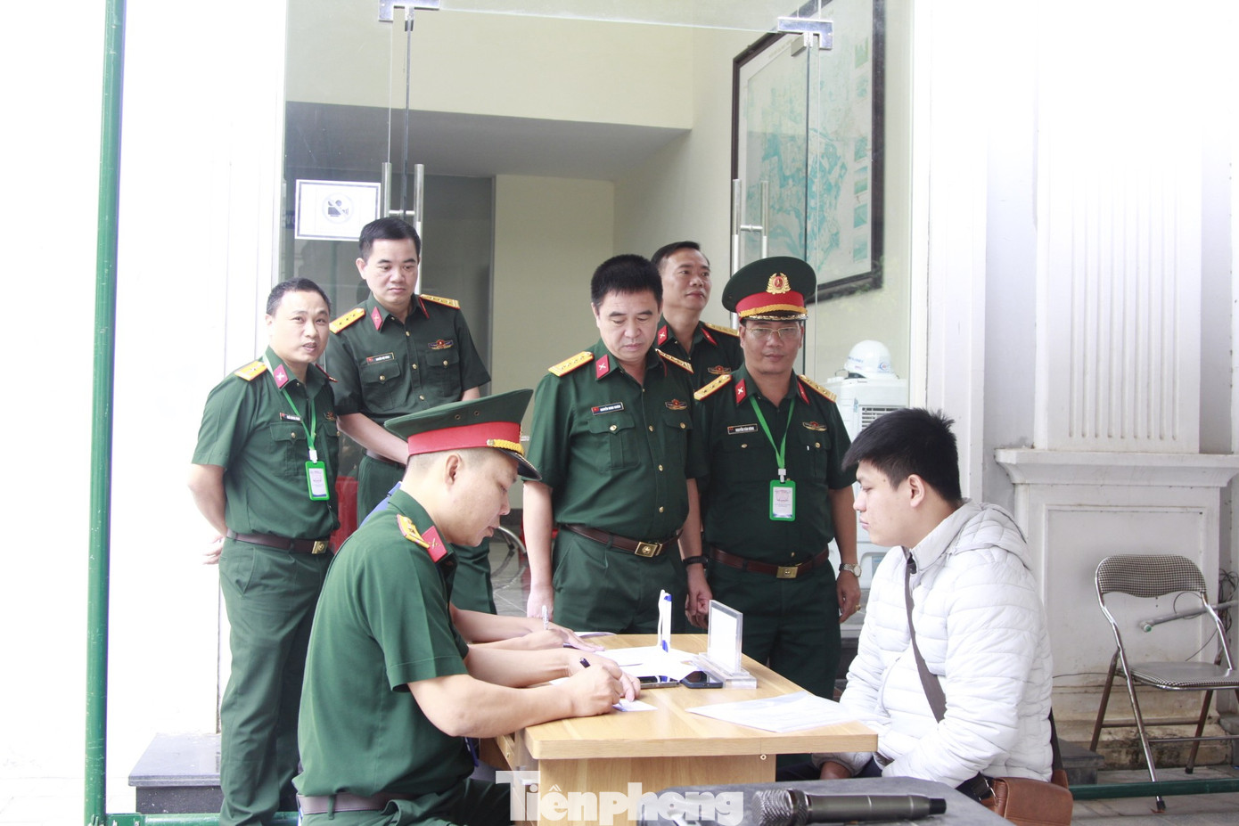 Hà Nội: Không còn cảnh chen chân xếp hàng nộp hồ sơ mua NOXH sau động thái của chủ đầu tư - Ảnh 15