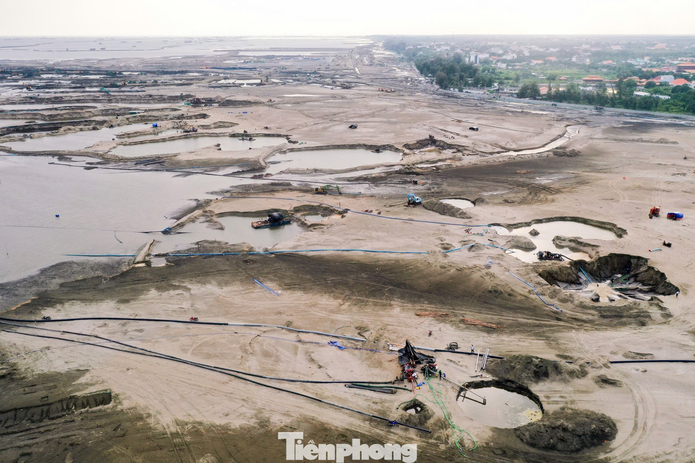 Khu đô thị lấn biển lớn nhất TPHCM đang được thi công thế nào? - Ảnh 20