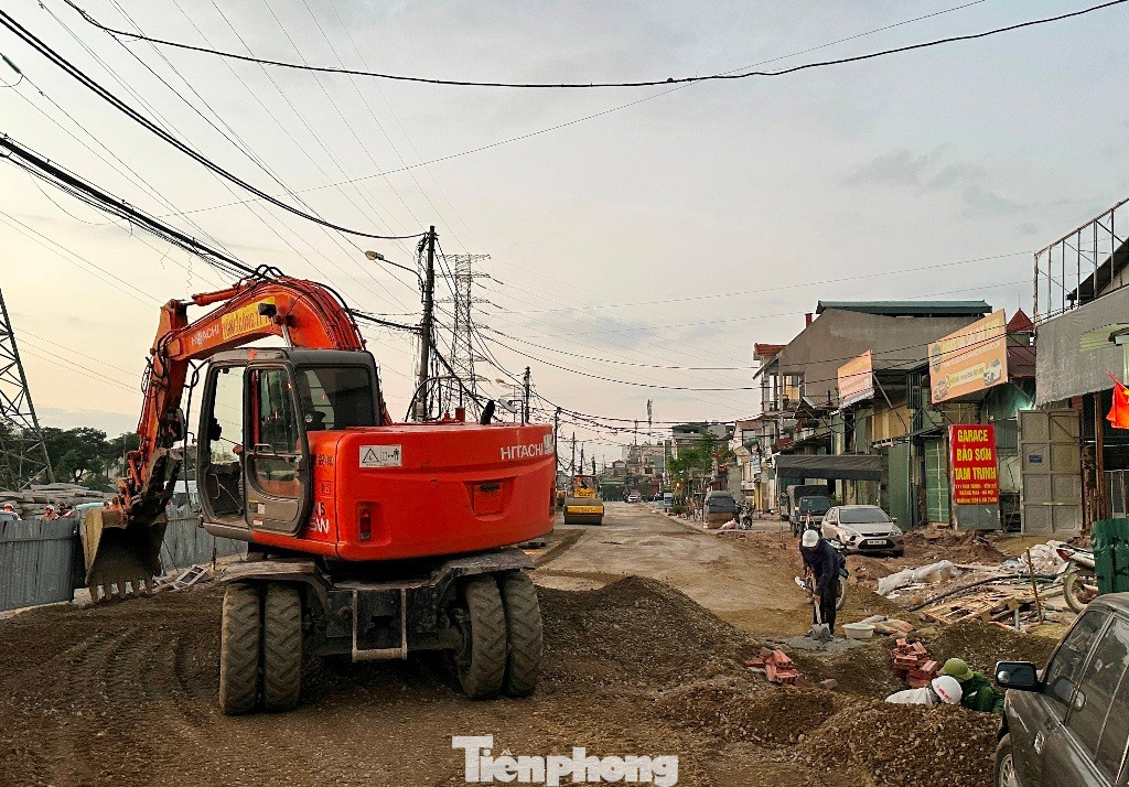 Dự án mở rộng đường Tam Trinh chậm tiến độ 7 năm, thi công 'xôi đỗ', gây ùn tắc kéo dài - Ảnh 3