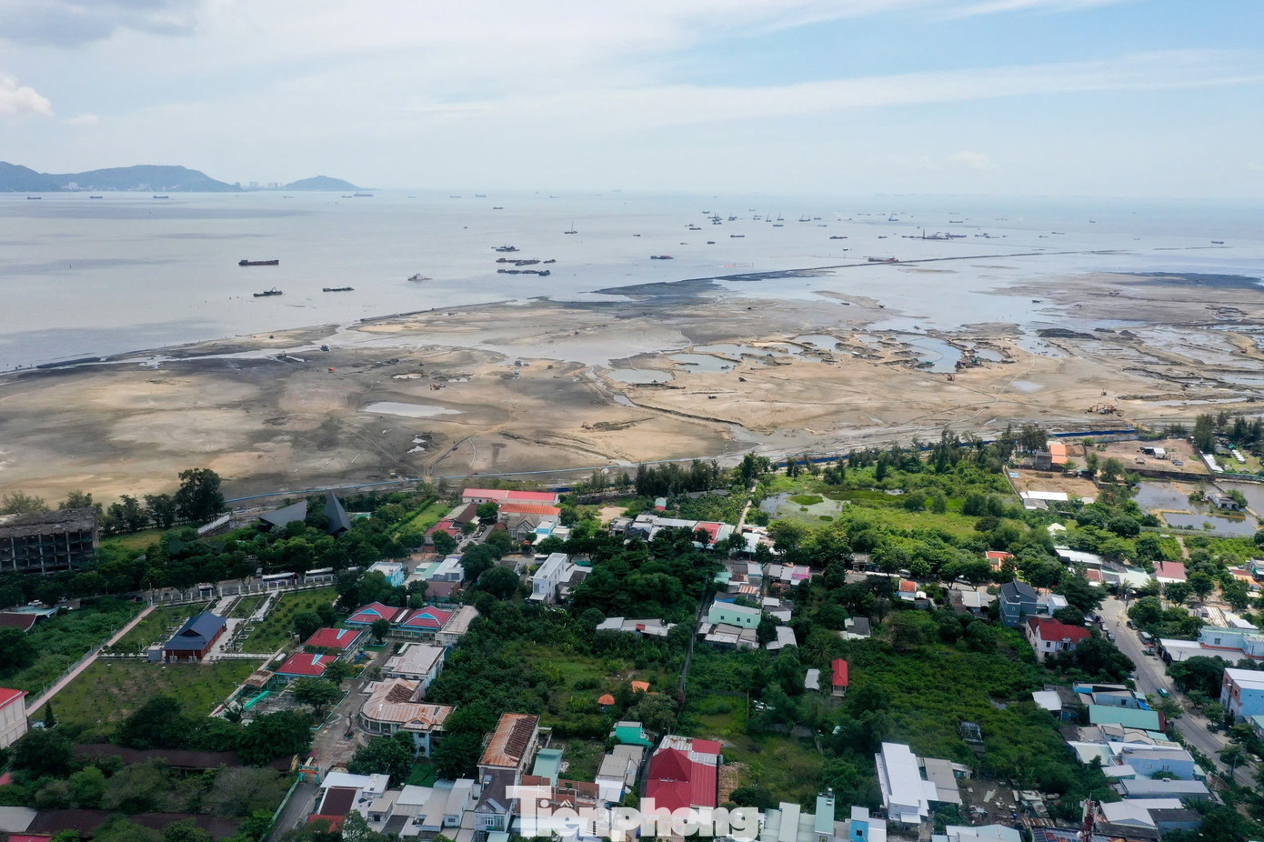 Khu đô thị lấn biển lớn nhất TPHCM đang được thi công thế nào? - Ảnh 19