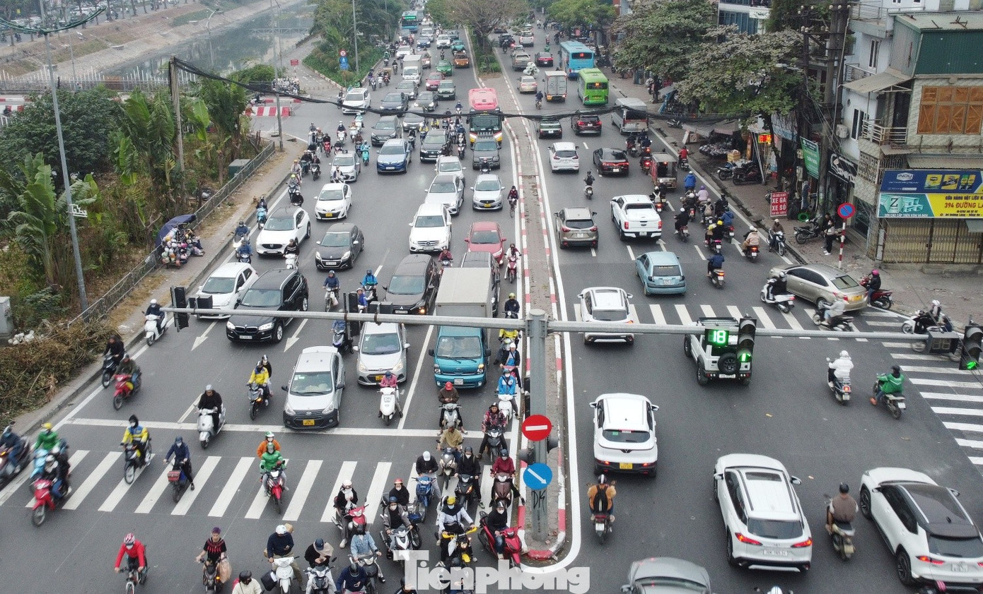Thực trạng tại 4 'điểm đen' ùn tắc giao thông được Hà Nội ưu tiên xử lý - Ảnh 4