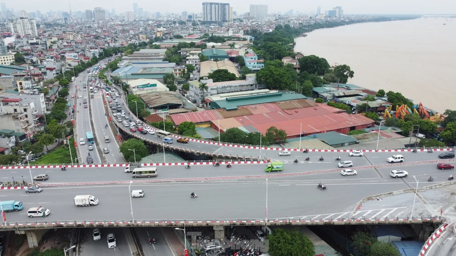 Quá nhanh: Đại dự án 300.000 tỷ đồng do liên danh Đèo Cả đề xuất, kỳ vọng hiện thực hóa “kỳ tích sông Hồng” chuẩn bị khởi công - Ảnh 1