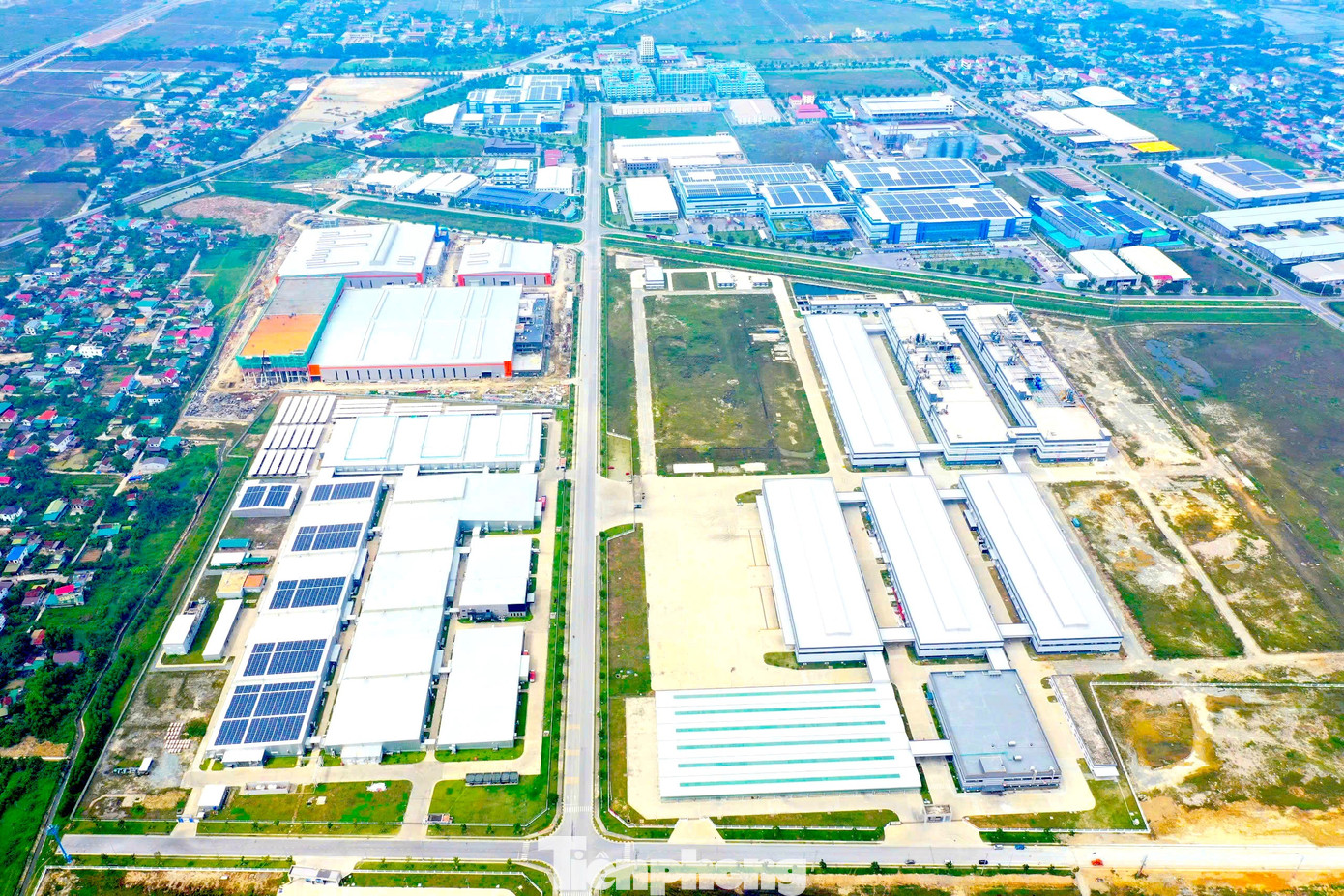 Gần 870 triệu USD vốn FDI đầu tư vào Nghệ An - Ảnh 1