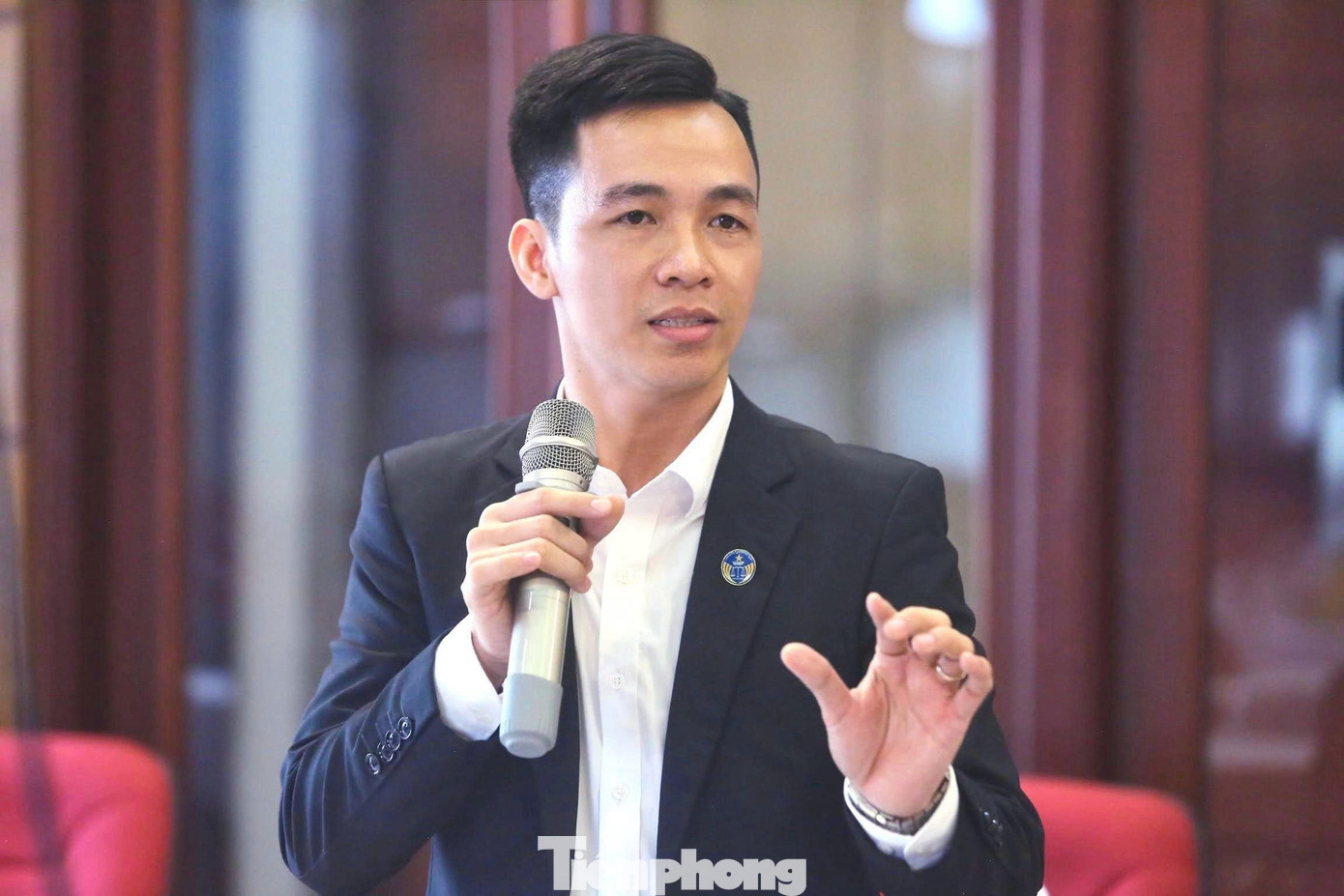 Vụ Shark Bình: AntEx là gì, vì sao nhiều người 'mù quáng' dùng tiền thật mua tiền ảo? - Ảnh 2