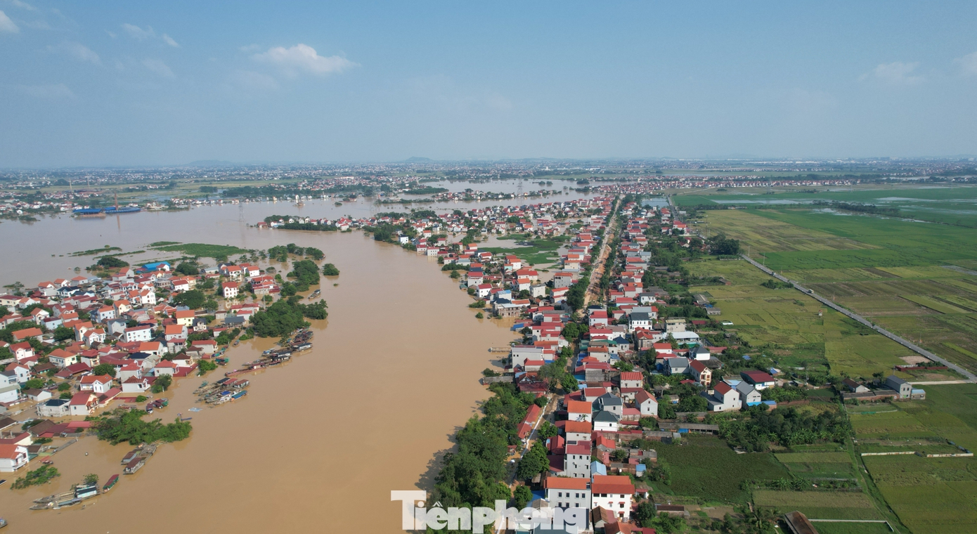 Hà Nội đề xuất xây cống qua đường sắt gặp sự cố, di dời 800 hộ dân vào trong đê - Ảnh 2