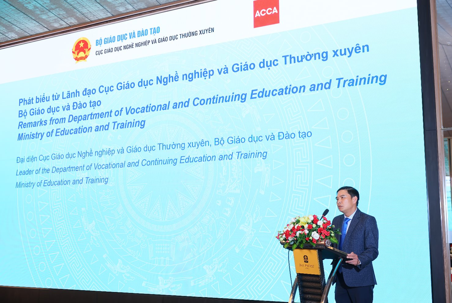 "Trong nền kinh tế hội nhập, không thể đào tạo chỉ cho thị trường lao động trong nước" - Ảnh 1